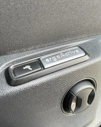 Volkswagen Tiguan cena 119000 przebieg: 99000, rok produkcji 2019 z Kraków małe 301